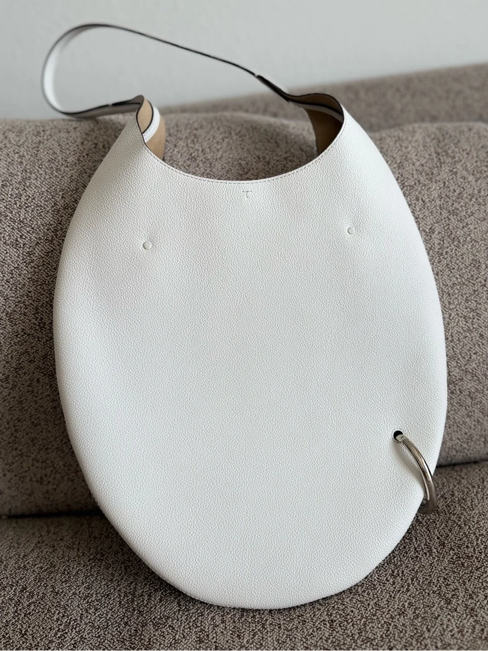 Like new Tory Burch PIERCED SOFT BAG $1,050